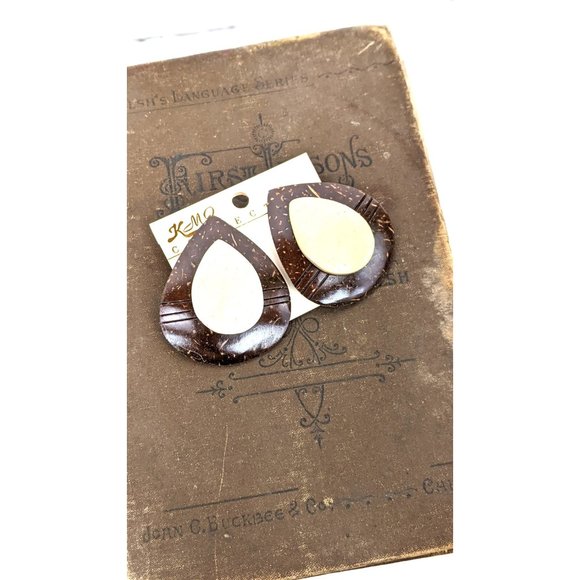 Vintage  large teardrop coconut wood pierced earrings handmade in the Philippine - Picture 5 of 5